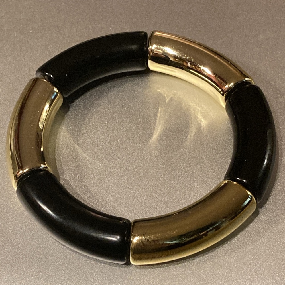 Stretchy Shiny Goldtone and Black Fashion Jewellery Style Bracelet